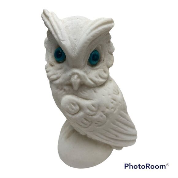 Vintage Pair of Alabaster Owls- Salt Stone 🦉 Figurines - Picture 3 of 5